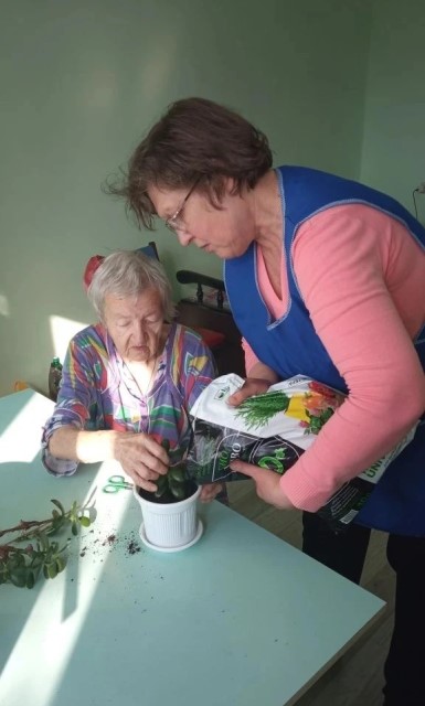 2227e40 861b 4942 a837 8dbbdb5289a5 9